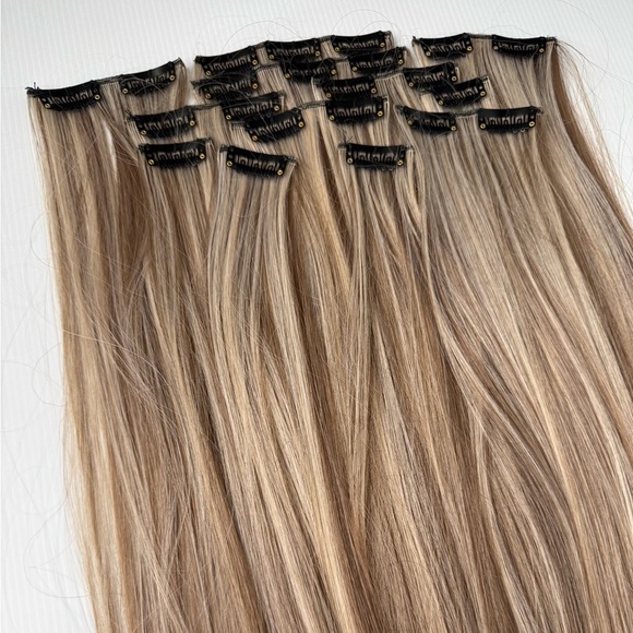 28 Inch light Brown and Blonde Highlights clip ins hair Extensions - Picture 3 of 6